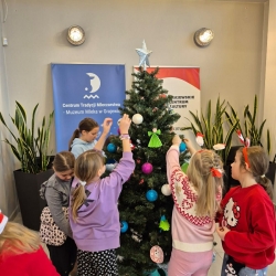 c2016223-3804-4a41-88df-c70f5dd9885d