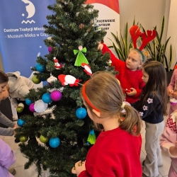 ecbe0e3c-5c0b-4c3b-83e5-0e492aa29b7f